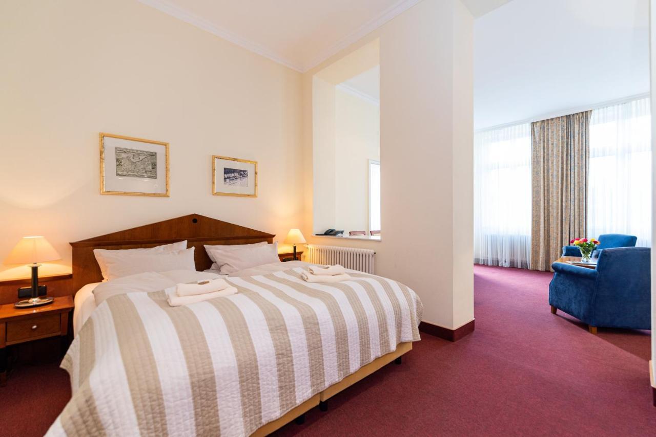 Aparthotel Seeschloesschen 치노비츠 외부 사진